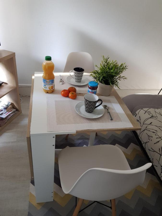 Corail Studio: Beachfront Retreat with Private Parking Apartment La Grande-Motte Exterior photo